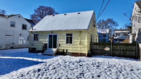 Tiny photo for 3308 Blackstone Drive, Toledo, OH 43608 (MLS # 10002116)