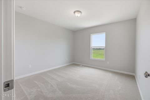 Tiny photo for 454 Cody Drive, Oregon, OH 43616 (MLS # 10010779)