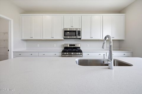 Tiny photo for 454 Cody Drive, Oregon, OH 43616 (MLS # 10010779)