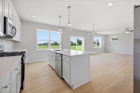 Tiny photo for 454 Cody Drive, Oregon, OH 43616 (MLS # 10010779)