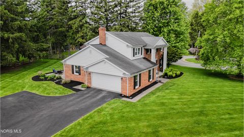 Photo of 5353 Northbrook Drive, Toledo, OH 43623 (MLS # 10007760)