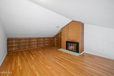 Tiny photo for 2585 W Village Drive, Toledo, OH 43614 (MLS # 10004824)