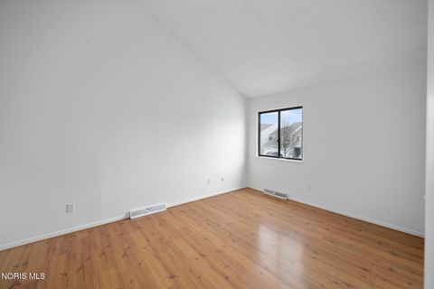 Tiny photo for 2585 W Village Drive, Toledo, OH 43614 (MLS # 10004824)