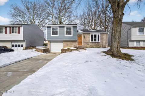 Tiny photo for 4702 Vallejo Drive, Toledo, OH 43615 (MLS # 10004110)