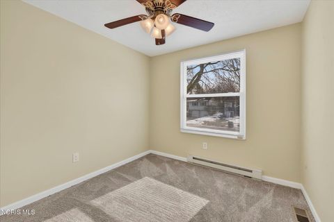 Tiny photo for 4702 Vallejo Drive, Toledo, OH 43615 (MLS # 10004110)