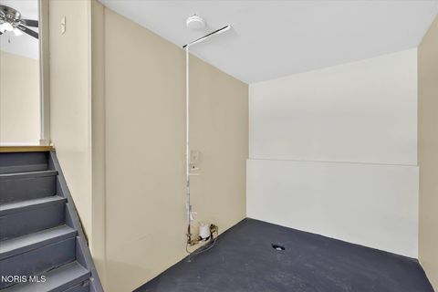 Tiny photo for 4702 Vallejo Drive, Toledo, OH 43615 (MLS # 10004110)