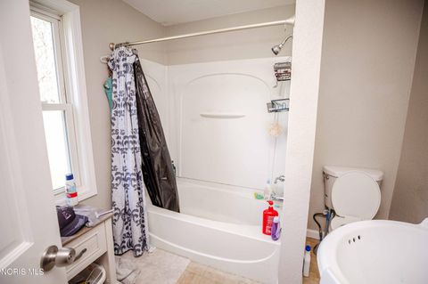 Tiny photo for 1806 Marne Avenue, Toledo, OH 43613 (MLS # 10006741)