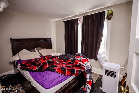 Tiny photo for 1806 Marne Avenue, Toledo, OH 43613 (MLS # 10006741)