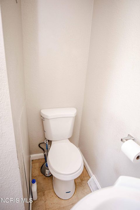 Tiny photo for 1806 Marne Avenue, Toledo, OH 43613 (MLS # 10006741)