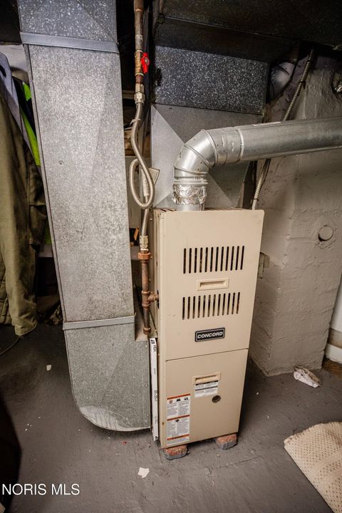 Tiny photo for 1806 Marne Avenue, Toledo, OH 43613 (MLS # 10006741)