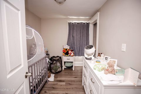 Tiny photo for 1806 Marne Avenue, Toledo, OH 43613 (MLS # 10006741)