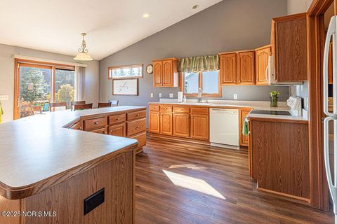 Tiny photo for 1566 N Redhawk Drive, Perrysburg, OH 43551 (MLS # 10001877)