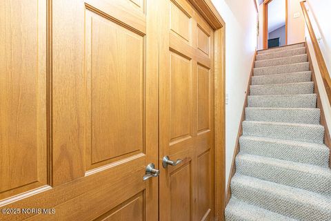 Tiny photo for 1566 N Redhawk Drive, Perrysburg, OH 43551 (MLS # 10001877)