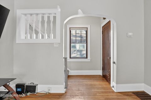 Tiny photo for 2340 Georgetown Avenue, Toledo, OH 43613 (MLS # 10002718)