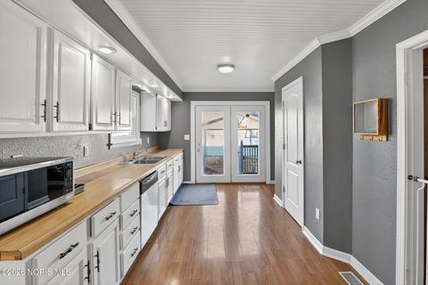 Tiny photo for 2340 Georgetown Avenue, Toledo, OH 43613 (MLS # 10002718)