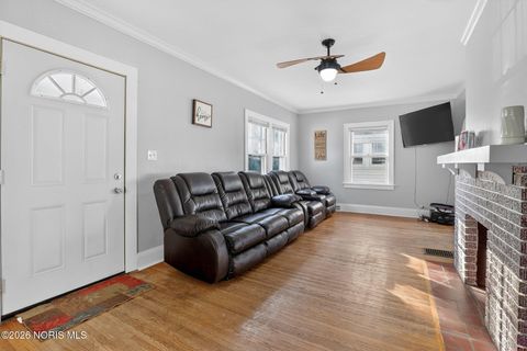 Tiny photo for 2340 Georgetown Avenue, Toledo, OH 43613 (MLS # 10002718)