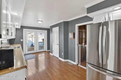 Tiny photo for 2340 Georgetown Avenue, Toledo, OH 43613 (MLS # 10002718)