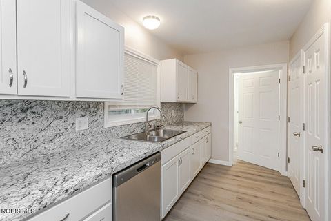 Tiny photo for 4103 Hearthstone Place, Toledo, OH 43613 (MLS # 10008460)
