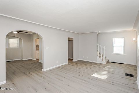 Tiny photo for 4103 Hearthstone Place, Toledo, OH 43613 (MLS # 10008460)