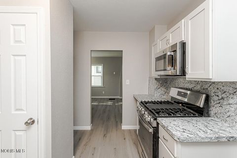 Tiny photo for 4103 Hearthstone Place, Toledo, OH 43613 (MLS # 10008460)