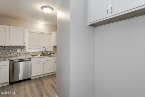 Tiny photo for 4103 Hearthstone Place, Toledo, OH 43613 (MLS # 10008460)