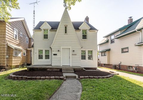 Photo of 4103 Hearthstone Place, Toledo, OH 43613 (MLS # 10008460)