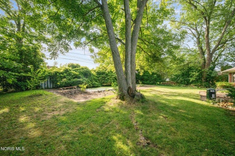 Tiny photo for 6006 Elden Dr DR, Sylvania, OH 43560 (MLS # 10011056)