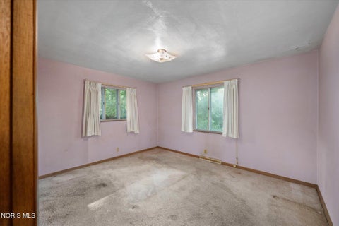 Tiny photo for 6006 Elden Dr DR, Sylvania, OH 43560 (MLS # 10011056)