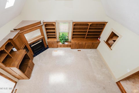 Tiny photo for 127 1st Street, Findlay, OH 45840 (MLS # 10009388)