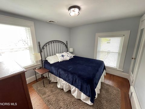 Tiny photo for 606 River Road, Maumee, OH 43537 (MLS # 10006614)