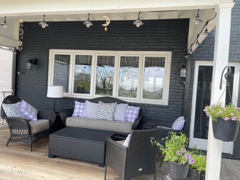 Tiny photo for 606 River Road, Maumee, OH 43537 (MLS # 10006614)