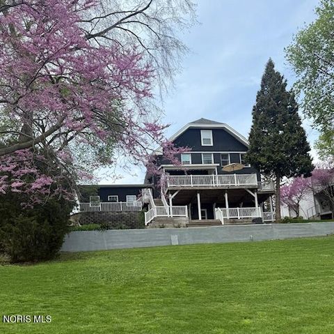 Tiny photo for 606 River Road, Maumee, OH 43537 (MLS # 10006614)