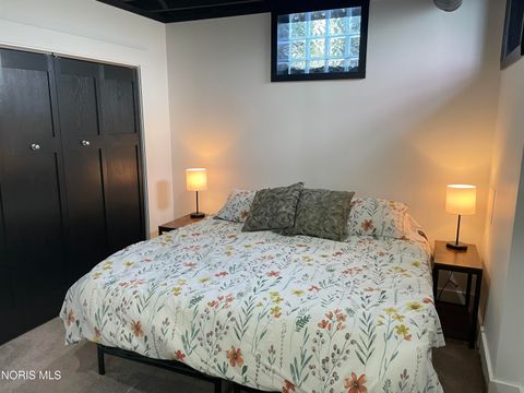 Tiny photo for 606 River Road, Maumee, OH 43537 (MLS # 10006614)