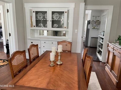 Tiny photo for 606 River Road, Maumee, OH 43537 (MLS # 10006614)