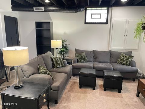 Tiny photo for 606 River Road, Maumee, OH 43537 (MLS # 10006614)