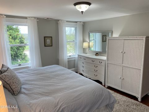 Tiny photo for 606 River Road, Maumee, OH 43537 (MLS # 10006614)