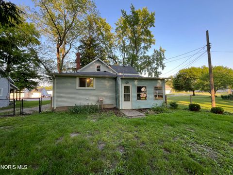 Tiny photo for 713 East Street, Liberty Center, OH 43532 (MLS # 10008439)