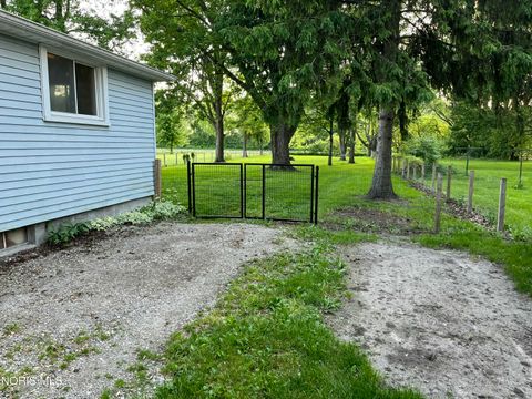 Tiny photo for 713 East Street, Liberty Center, OH 43532 (MLS # 10008439)