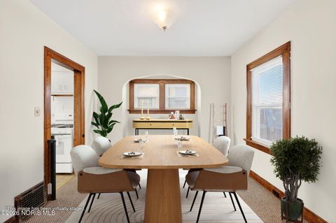 Tiny photo for 2352 108th Street, Toledo, OH 43611 (MLS # 10002902)