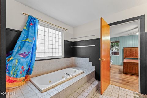 Tiny photo for 1463 Misty Oaks Drive, Findlay, OH 45840 (MLS # 10005830)