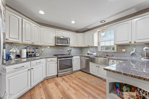 Tiny photo for 1463 Misty Oaks Drive, Findlay, OH 45840 (MLS # 10005830)