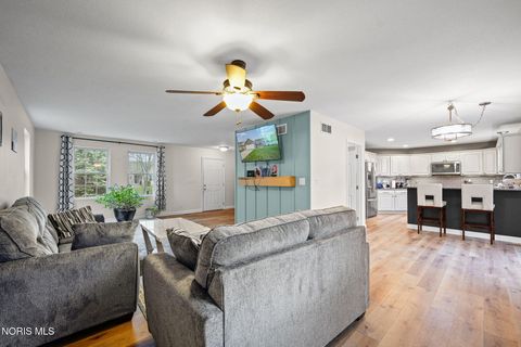 Tiny photo for 1463 Misty Oaks Drive, Findlay, OH 45840 (MLS # 10005830)