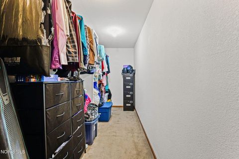 Tiny photo for 1463 Misty Oaks Drive, Findlay, OH 45840 (MLS # 10005830)