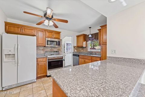 Tiny photo for 4639 Harvest Lane, Toledo, OH 43623 (MLS # 10006870)