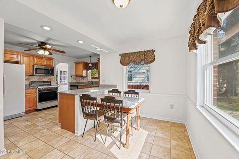 Tiny photo for 4639 Harvest Lane, Toledo, OH 43623 (MLS # 10006870)