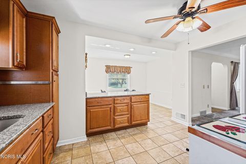 Tiny photo for 4639 Harvest Lane, Toledo, OH 43623 (MLS # 10006870)