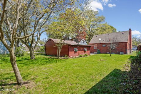 Tiny photo for 4639 Harvest Lane, Toledo, OH 43623 (MLS # 10006870)