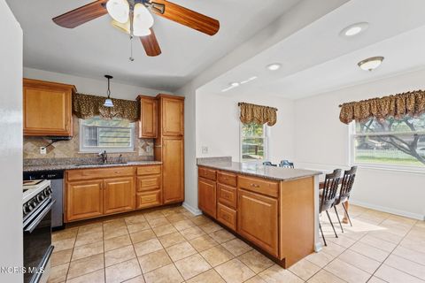 Tiny photo for 4639 Harvest Lane, Toledo, OH 43623 (MLS # 10006870)