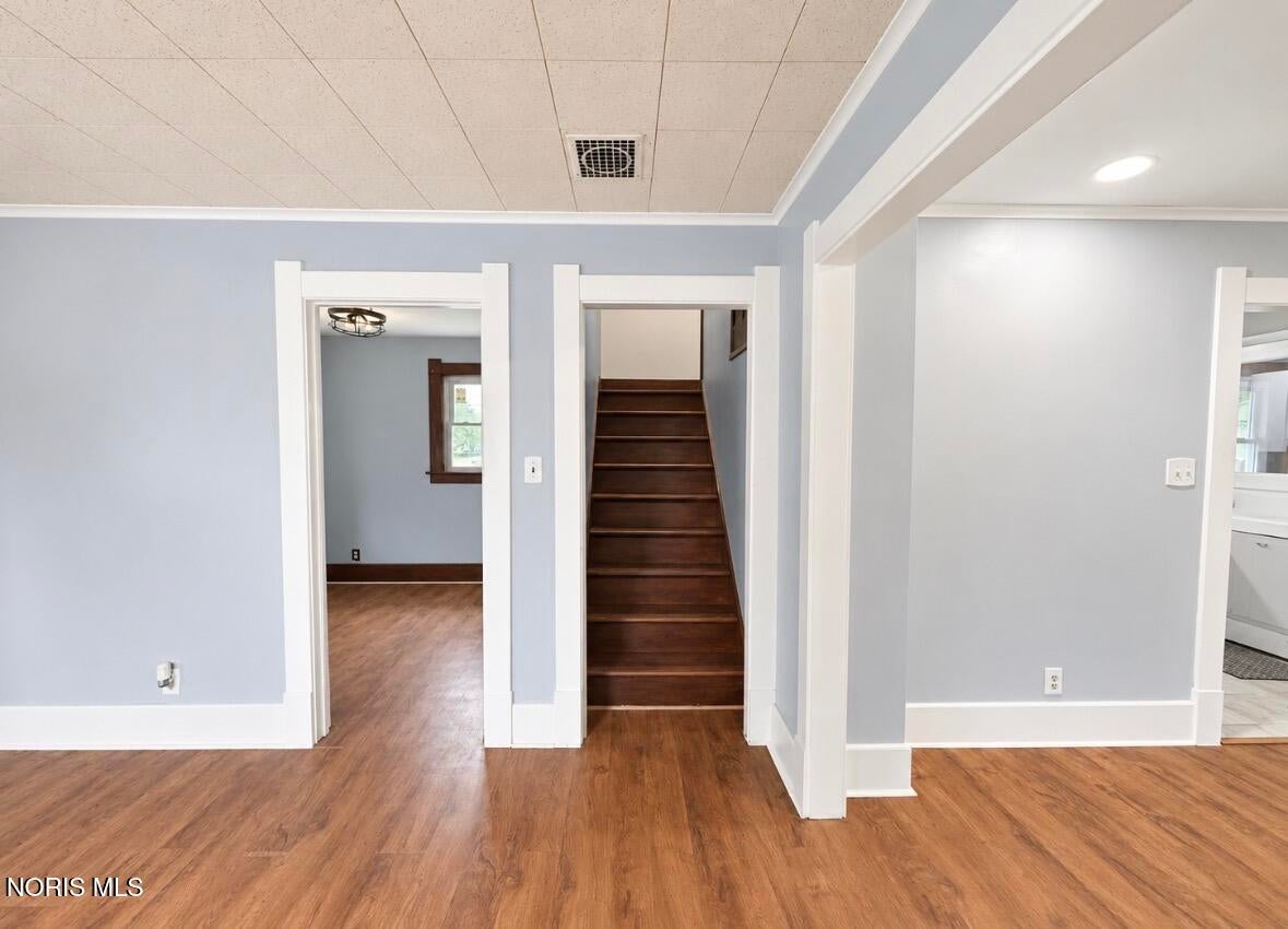 942 Cresceus Road