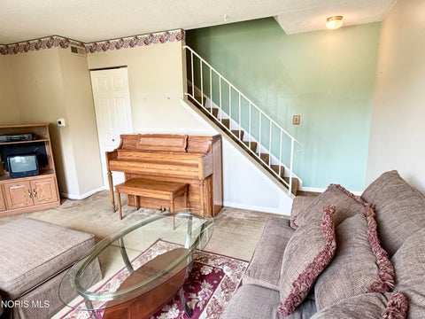 Tiny photo for 3752 Lakepointe Drive, Northwood, OH 43619 (MLS # 10010877)